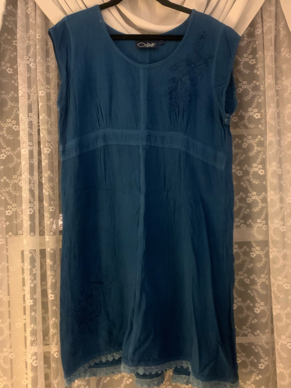 ❤️5 for $20❤️Coline Blue Embroidered Cap-Sleeve Dress